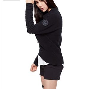 Musterbrand “Dark Rey” Knitted Wrap Sweater